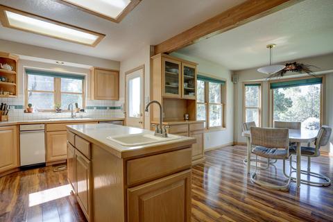 64885 Hunnell Rd, Bend, OR 97703 photo 32