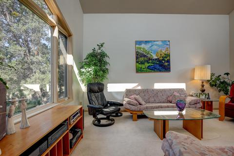 64885 Hunnell Rd, Bend, OR 97703 photo 5