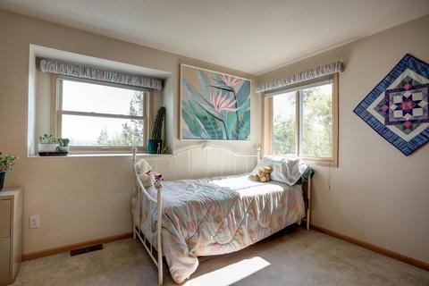 64885 Hunnell Rd, Bend, OR 97703 photo 24