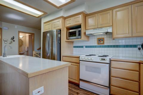 64885 Hunnell Rd, Bend, OR 97703 photo 29
