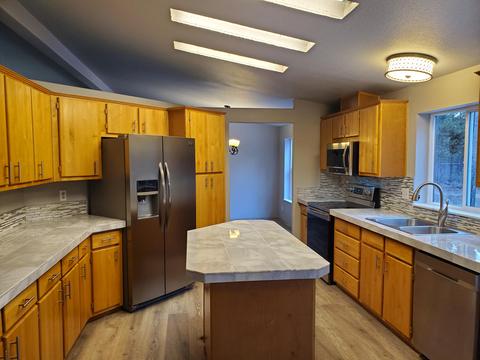 54765 Robin Ln, Bend, OR 97707 photo 7