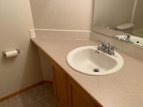 647 E D St, Culver, OR 97734 photo 8