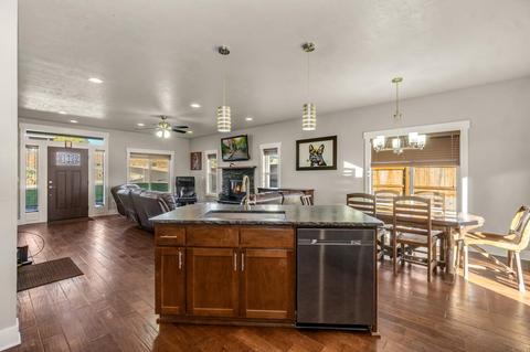 1078 Ruby Meadows Dr, Eagle Point, OR 97524 photo 18