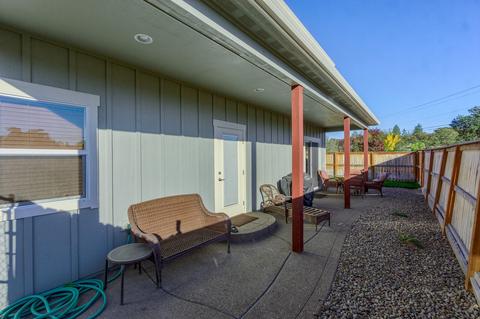 1078 Ruby Meadows Dr, Eagle Point, OR 97524 photo 33