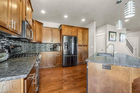 1078 Ruby Meadows Dr, Eagle Point, OR 97524 photo 4