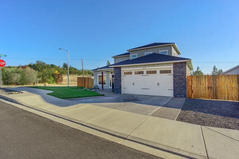 1078 Ruby Meadows Dr, Eagle Point, OR 97524 photo 10