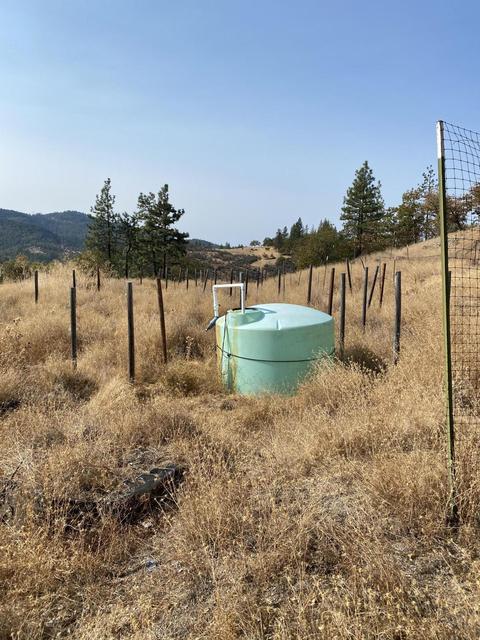 9463 E Antelope Rd, Eagle Point, OR 97524 photo 3