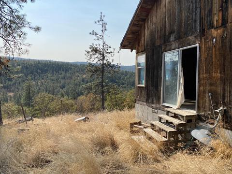 9463 E Antelope Rd, Eagle Point, OR 97524 photo 4