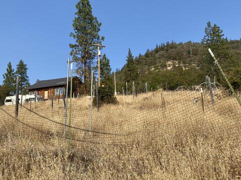 9463 E Antelope Rd, Eagle Point, OR 97524 photo 2