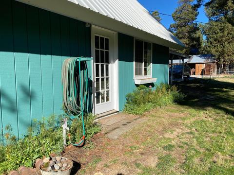 53421 Deep Woods Rd, La Pine, OR 97739 photo 2
