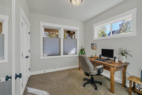 20230 NW Bronze St, Bend, OR 97703 photo 12