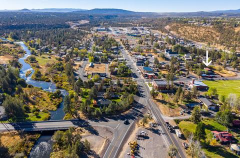 19835 4th St, Bend, OR 97703 photo 1