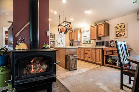 19835 4th St, Bend, OR 97703 photo 10