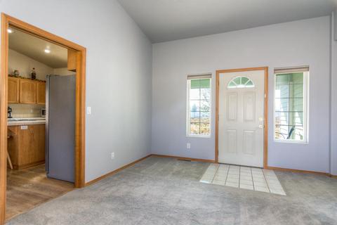 59963 Edmonton Dr, Bend, OR 97702 photo 3
