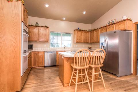 59963 Edmonton Dr, Bend, OR 97702 photo 11