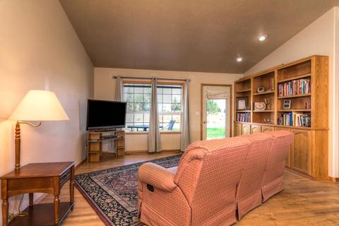 59963 Edmonton Dr, Bend, OR 97702 photo 9