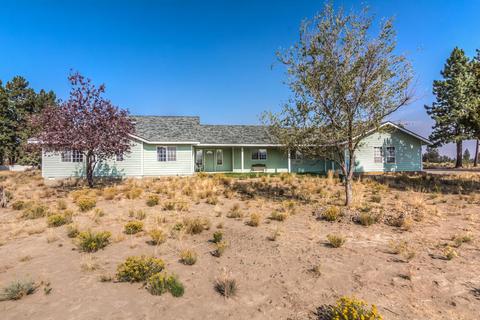 59963 Edmonton Dr, Bend, OR 97702 photo 2