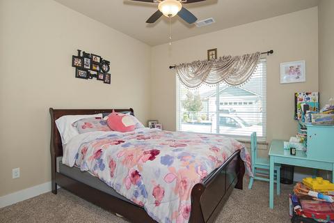 391 Live Oak Loop, Central Point, OR 97502 photo 9
