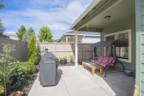391 Live Oak Loop, Central Point, OR 97502 photo 15