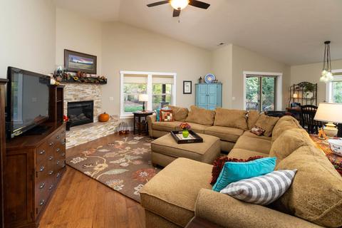 20960 Avery Ln, Bend, OR 97702 photo 6