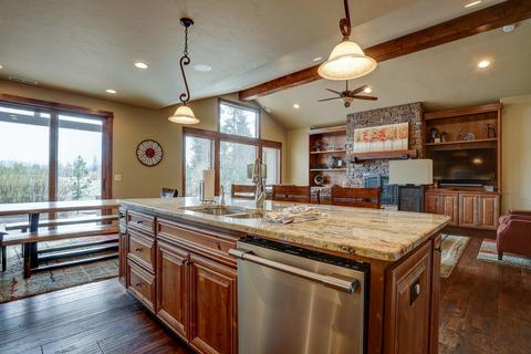 56614 Dancing Rock Loop, Bend, OR 97707 photo 21