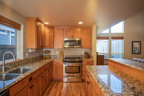 63221 Logan Ave, Bend, OR 97701 photo 8