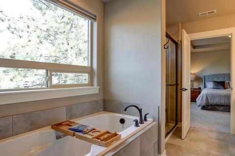 60432 Hedgewood Ln, Bend, OR 97702 photo 24