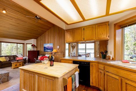 17867 Paper Birch Lane Ln, Sunriver, OR 97707 photo 10