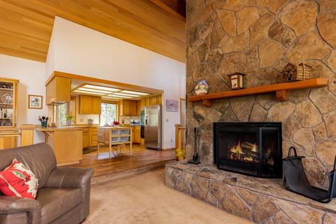 17867 Paper Birch Lane Ln, Sunriver, OR 97707 photo 4