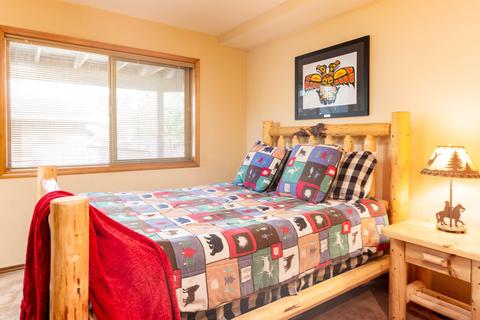 17867 Paper Birch Lane Ln, Sunriver, OR 97707 photo 19