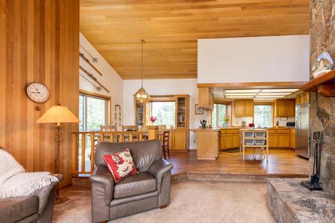 17867 Paper Birch Lane Ln, Sunriver, OR 97707 photo 5