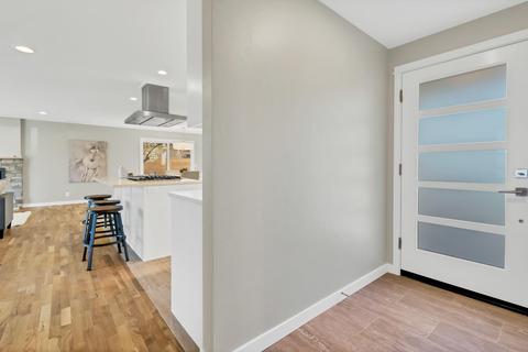 61084 Parrell Rd, Bend, OR 97702 photo 2