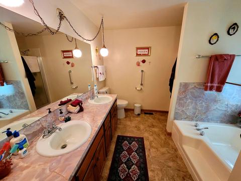 1515 Summit Loop, Grants Pass, OR 97527 photo 22