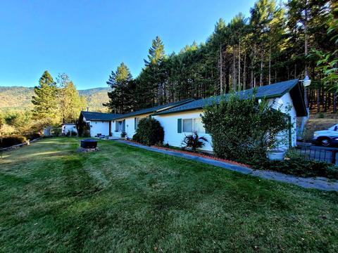1515 Summit Loop, Grants Pass, OR 97527 photo 8