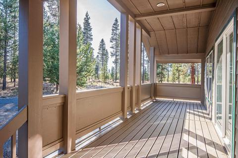 17512 Holgate Ct, La Pine, OR 97739 photo 2