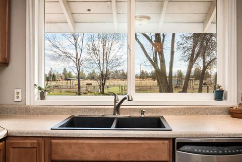 61750 Harmony Ln, Bend, OR 97702 photo 8