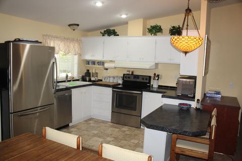 633 E Archwood Dr UNIT 64, Eagle Point, OR 97524 photo 6