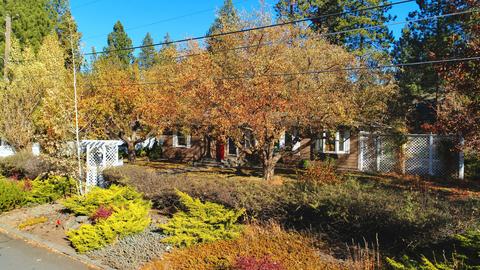 1356 NE 9th St, Bend, OR 97701 photo 2