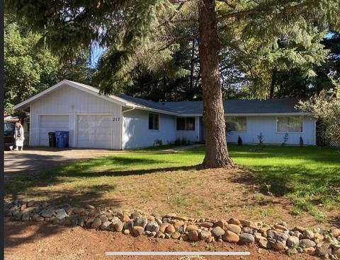 217 Shadowbrook Dr, Cave Junction, OR 97523 photo 2