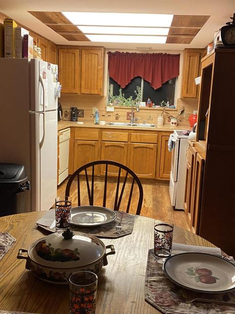 217 Shadowbrook Dr, Cave Junction, OR 97523 photo 8