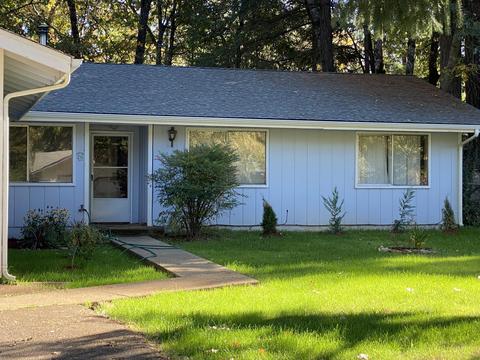 217 Shadowbrook Dr, Cave Junction, OR 97523 photo 4