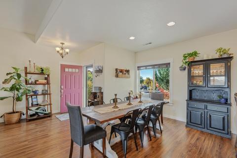 929 Crystal Dr, Eagle Point, OR 97524 photo 11