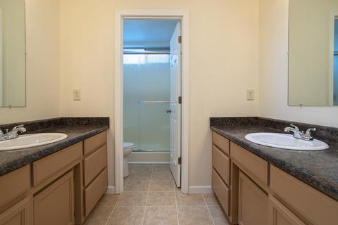 2474 Devonshire Pl, Central Point, OR 97502 photo 9