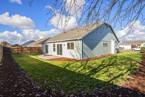 2474 Devonshire Pl, Central Point, OR 97502 photo 15