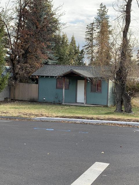 1385 NW Ithaca Ave, Bend, OR 97701 photo 3