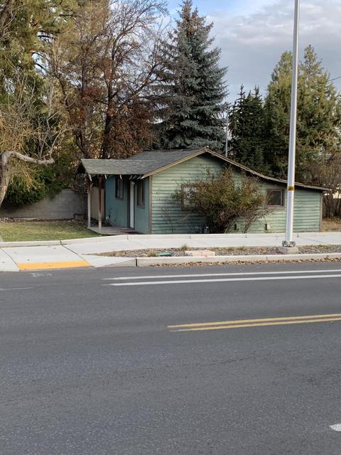 1385 NW Ithaca Ave, Bend, OR 97701 photo 1
