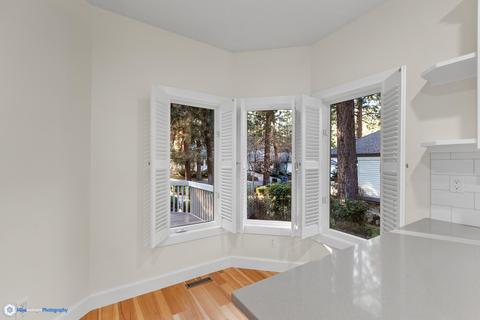 60849 Willow Creek Loop, Bend, OR 97702 photo 11