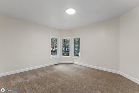 60849 Willow Creek Loop, Bend, OR 97702 photo 18