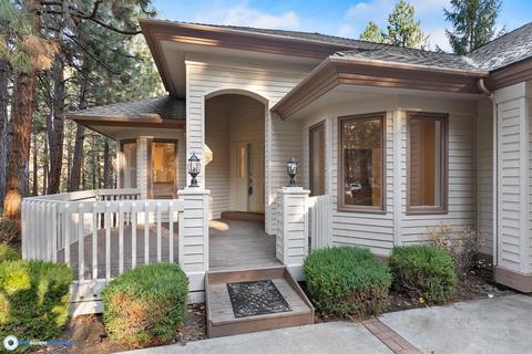 60849 Willow Creek Loop, Bend, OR 97702 photo 2