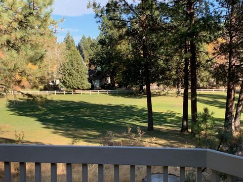 60849 Willow Creek Loop, Bend, OR 97702 photo 3